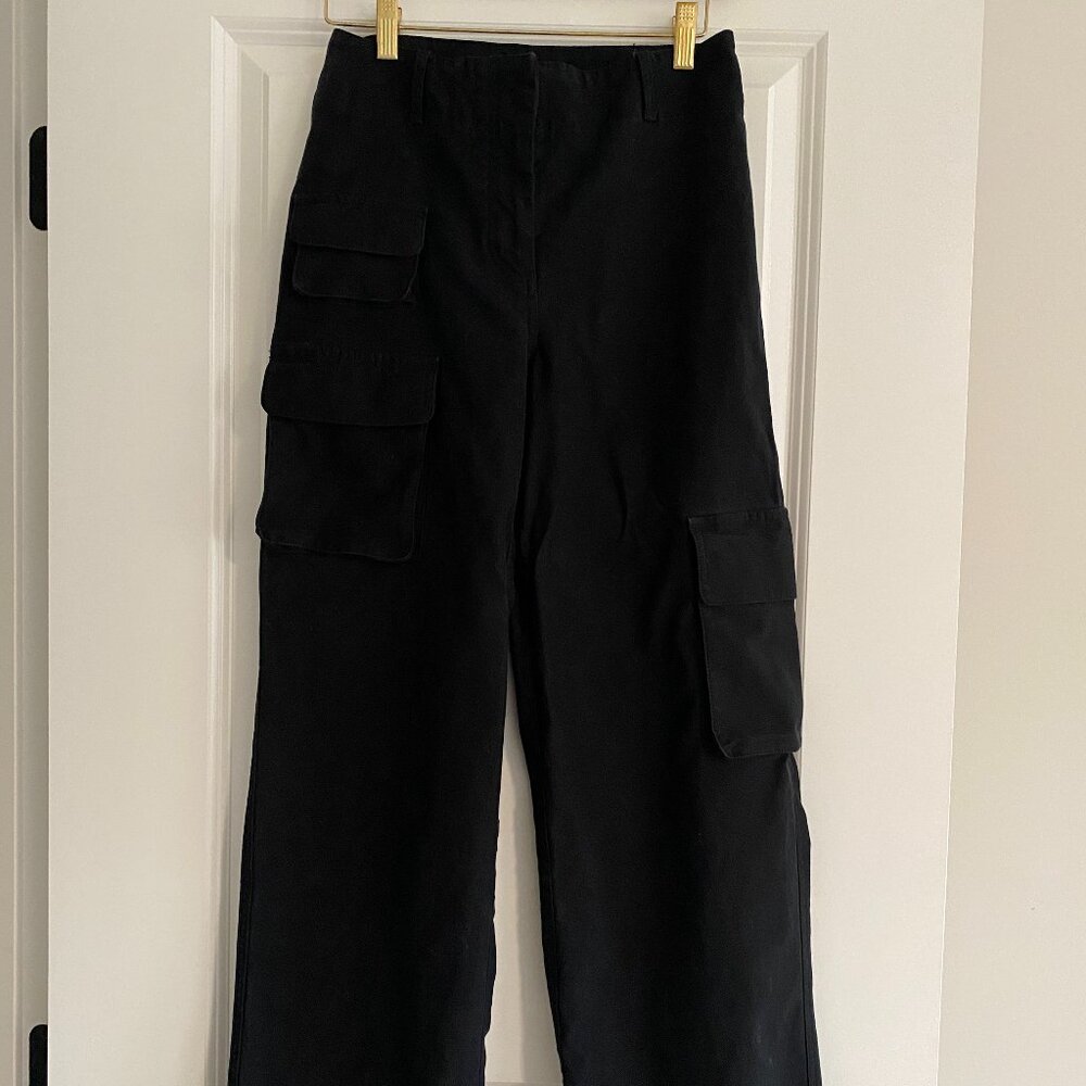 Wilfred Free Black Wide Leg Cargo Pants – Utility Streetwear Trousers – Size 2